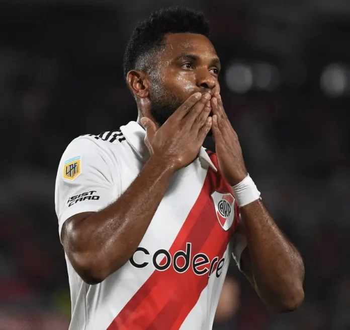 Jugadores colombianos en diferentes clubes argentinos durante los octavos de final del Torneo Clausura 2025.