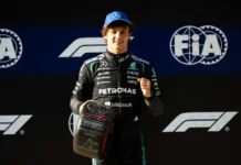 Andrea Kimi Antonelli Pole GP China 2026: Mercedes rompe la historia Andrea Kimi Antonelli Mercedes GP China 2026 pole position. Leyenda: El italiano celebra su primera pole histórica superando el récord de precocidad de Vettel.