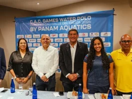 Lanzamiento Clasificatorio Polo Acuático Cali 2026. Leyenda: Mesa principal durante el lanzamiento oficial en el Hotel NH Cali.