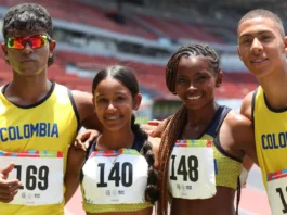 Natalia Linares celebrando la medalla de oro en salto largo durante los Juegos Centroamericanos y del Caribe Panamá 2026.