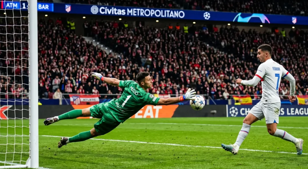 Juan Musso, el arquero del Atlético, en pleno vuelo para tapar un remate clave en la Champions League contra el Barcelona.