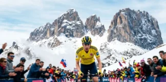 Curiosidades Giro d’Italia 2026: Datos del Recorrido y Favoritos. Jonas Vingegaard ciclista danés ascendiendo el Passo Giau durante la etapa reina del Giro d'Italia 2026.