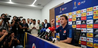Prelista Selección Colombia Mundial 2026: Convocados y Calendario. Néstor Lorenzo en conferencia de prensa revelando los 55 preconvocados de la Selección Colombia al Mundial 2026.
